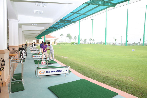 Sân golf Him Lam với đội ngũ Huấn luyện viên chuyên nghiệp