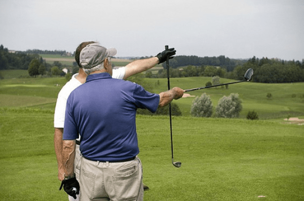 Nhóm các thuật ngữ trong golf chỉ luật thi đấu