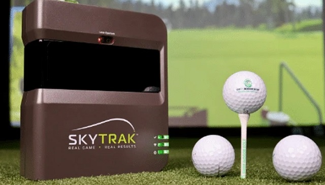 Phần mềm golf 3D Skytrak có phân khúc tầm trung nên dễ tiếp cận nhiều đối tượng khách hàng 